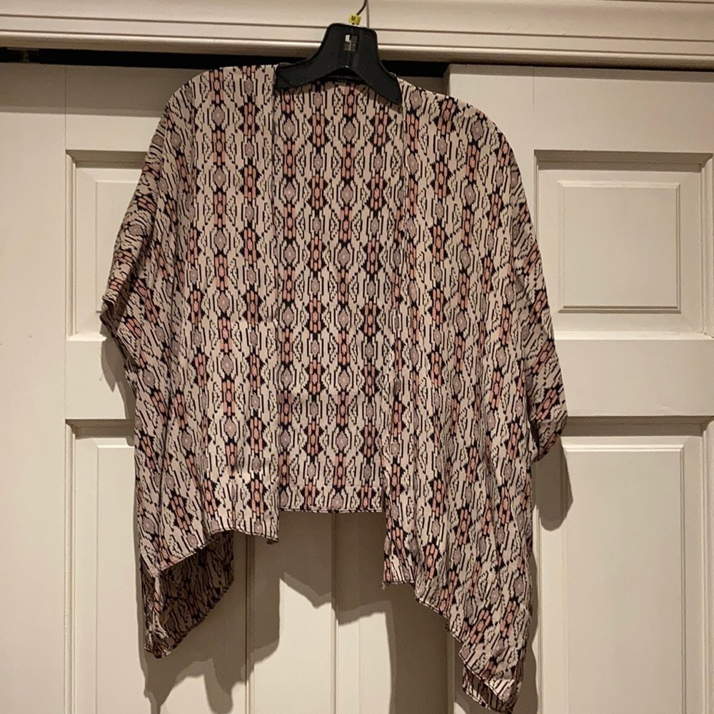 Brandy Melville Aztec Pattern Kimono